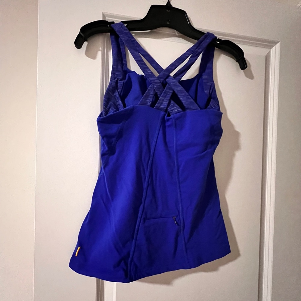 Lucy bra tank
